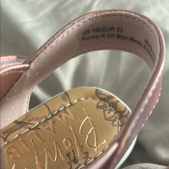 Pink Gladiator Sandals with Adjustable Ankle Strap.NEW - Picture 2 of 4